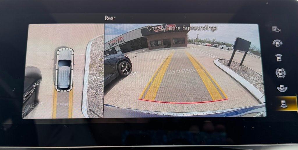 Mercedes-Benz GLC-Class  2022