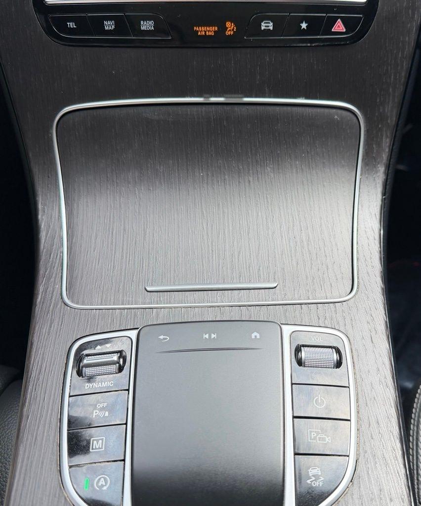 Mercedes-Benz GLC-Class  2022