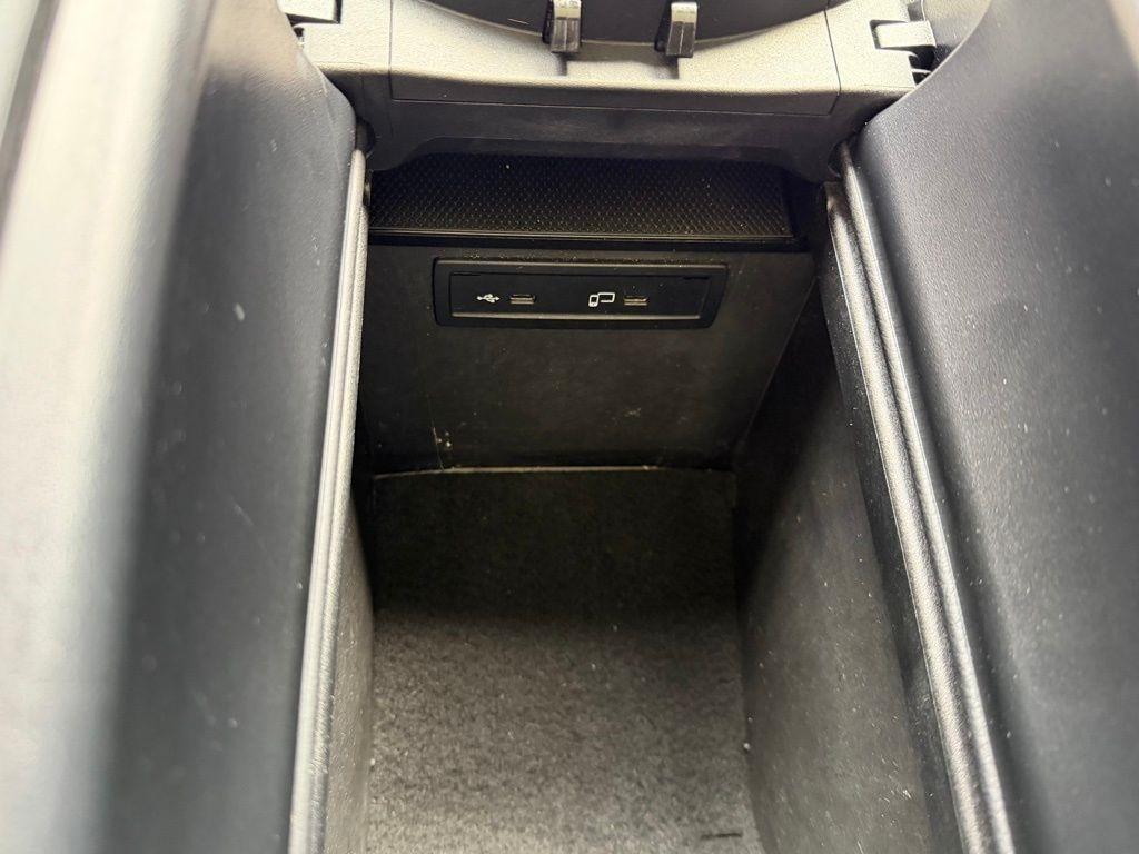 Mercedes-Benz GLC-Class  2022