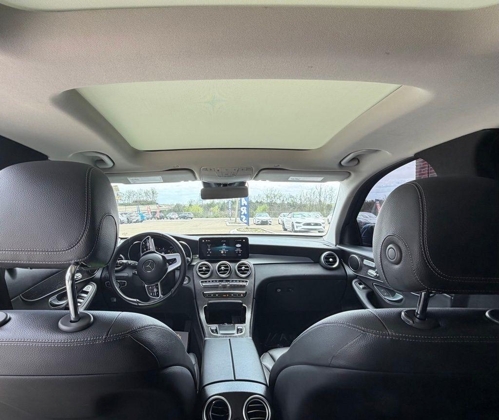 Mercedes-Benz GLC-Class  2022