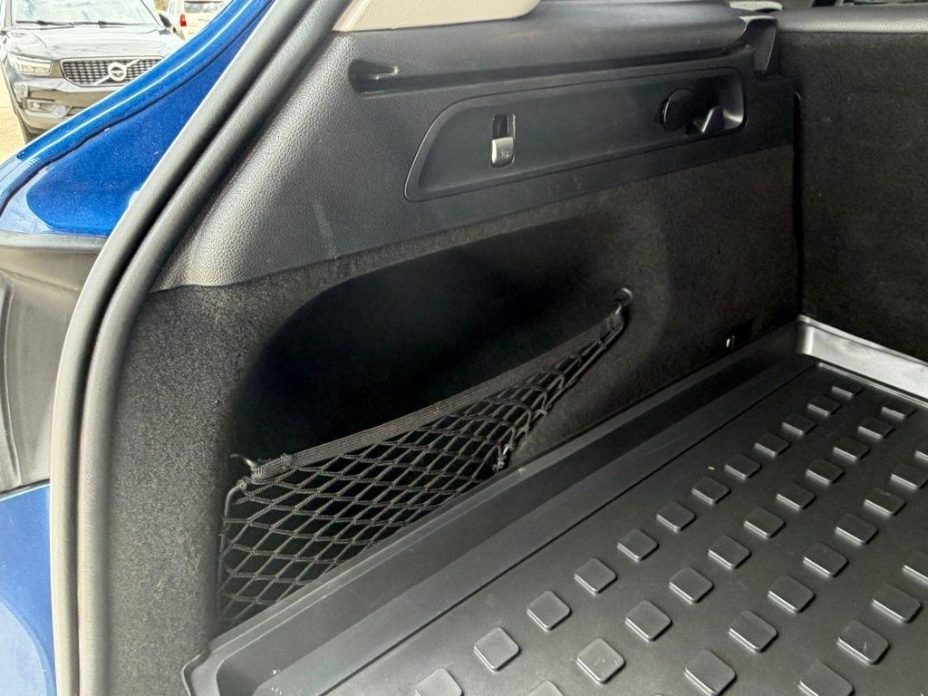 Mercedes-Benz GLC-Class  2022