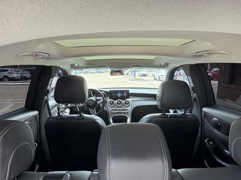 Mercedes-Benz GLC-Class  2022