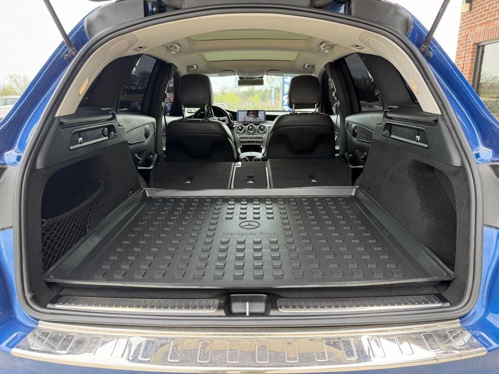 Mercedes-Benz GLC-Class  2022