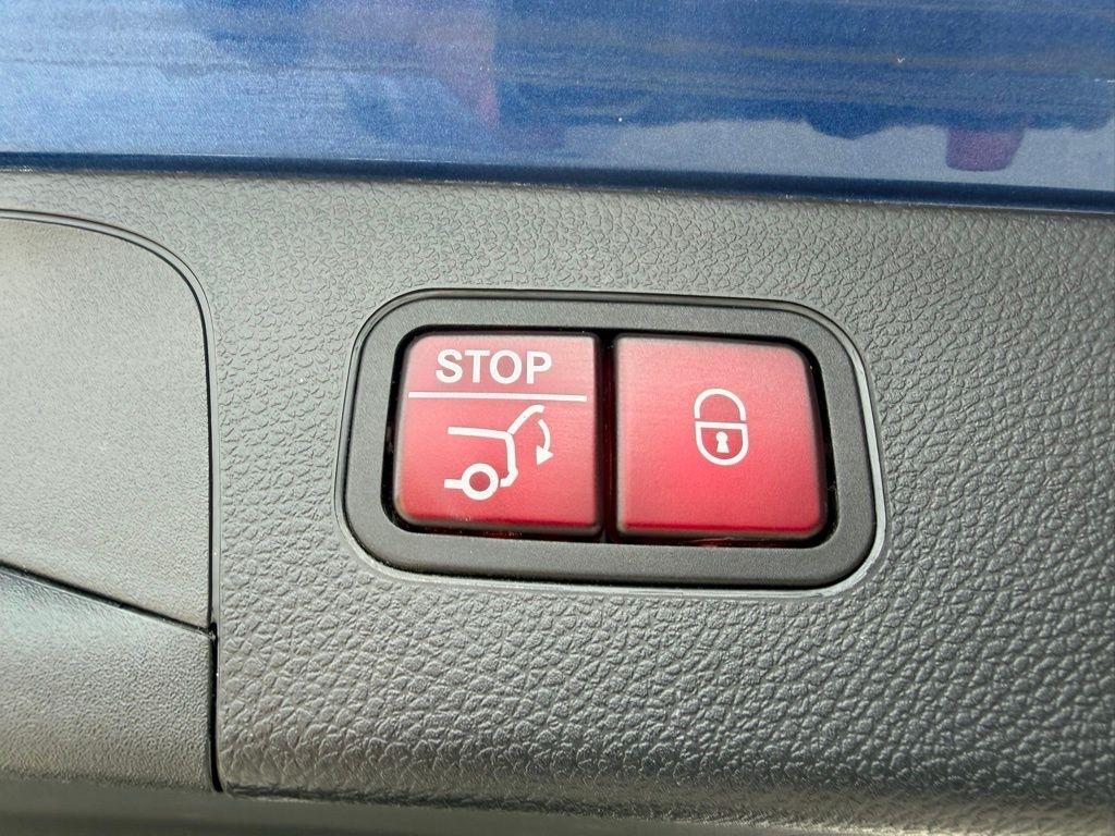 Mercedes-Benz GLC-Class  2022