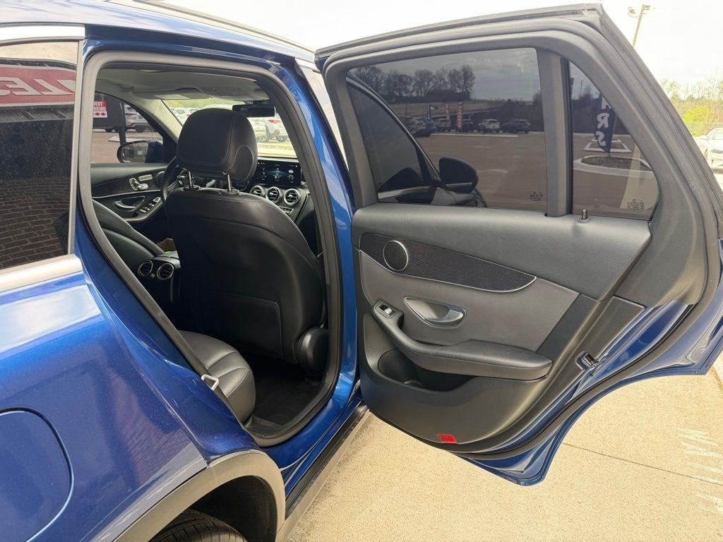 Mercedes-Benz GLC-Class  2022