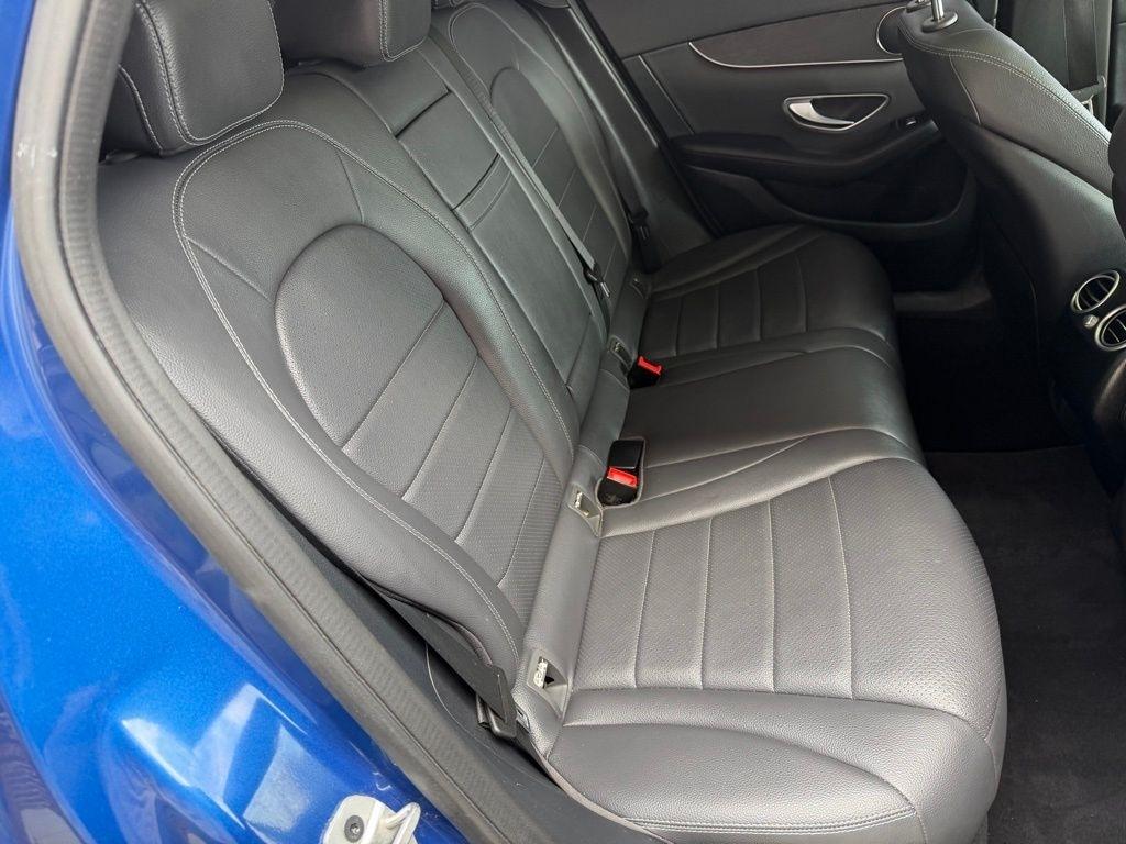 Mercedes-Benz GLC-Class  2022