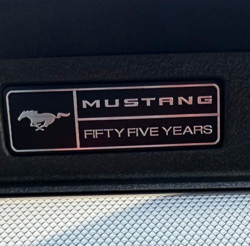 Ford Mustang  2020