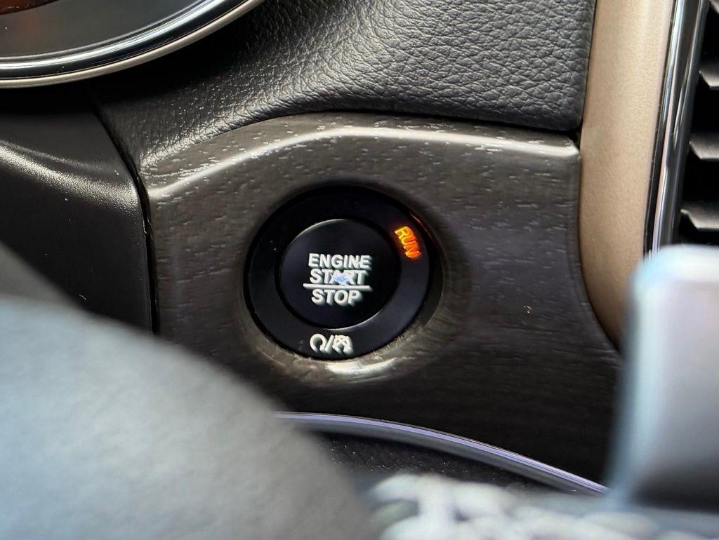 Jeep Grand Cherokee  2017