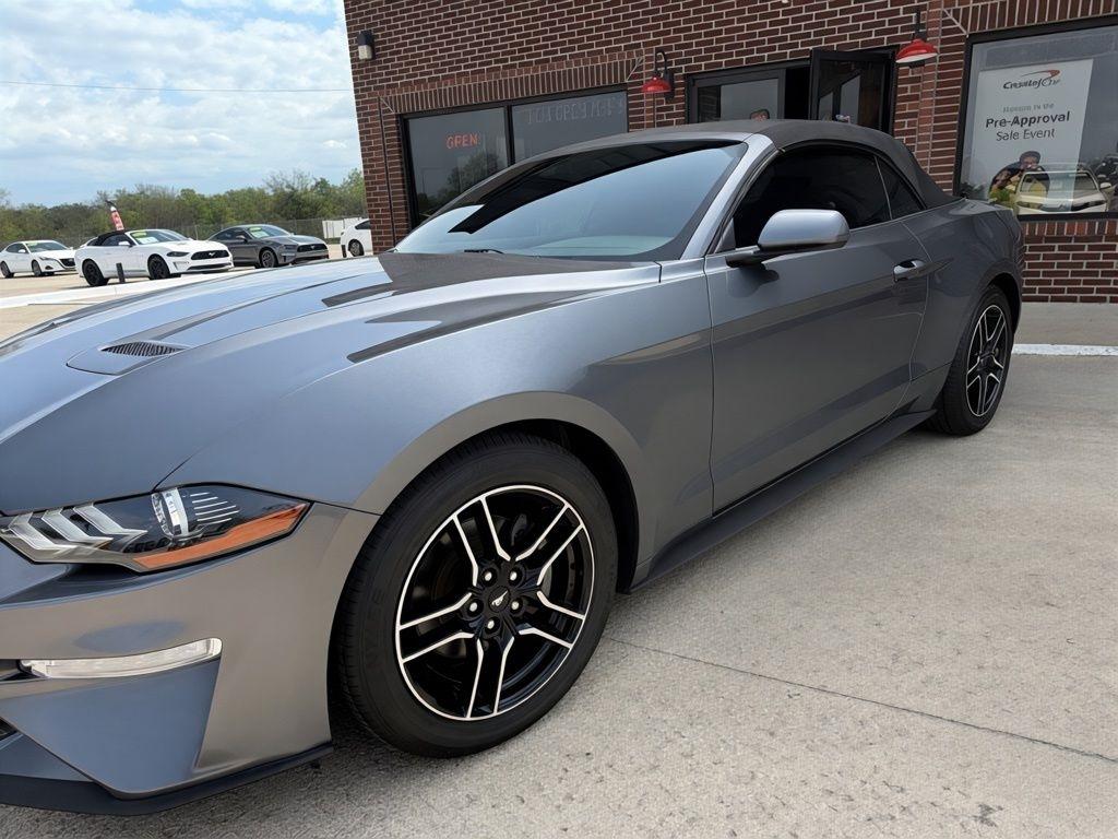 Ford Mustang  2021