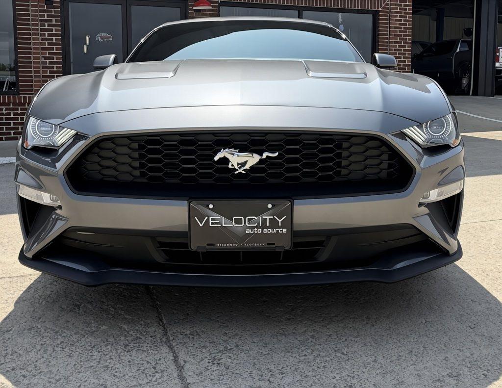 Ford Mustang  2021