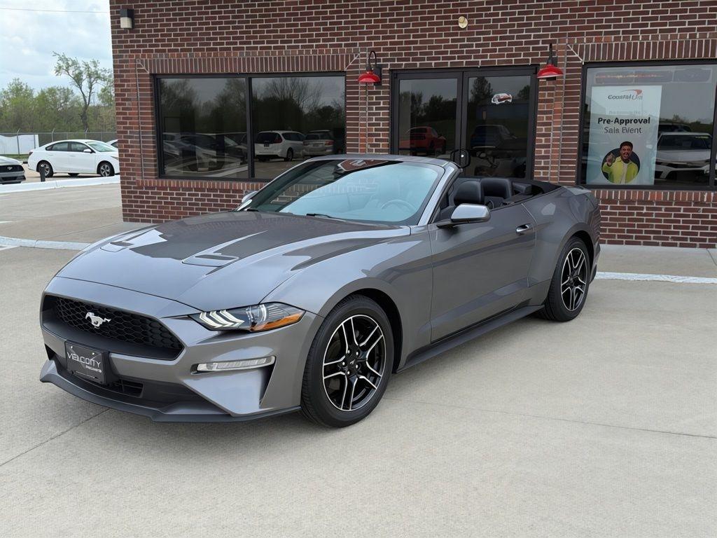 Ford Mustang  2021