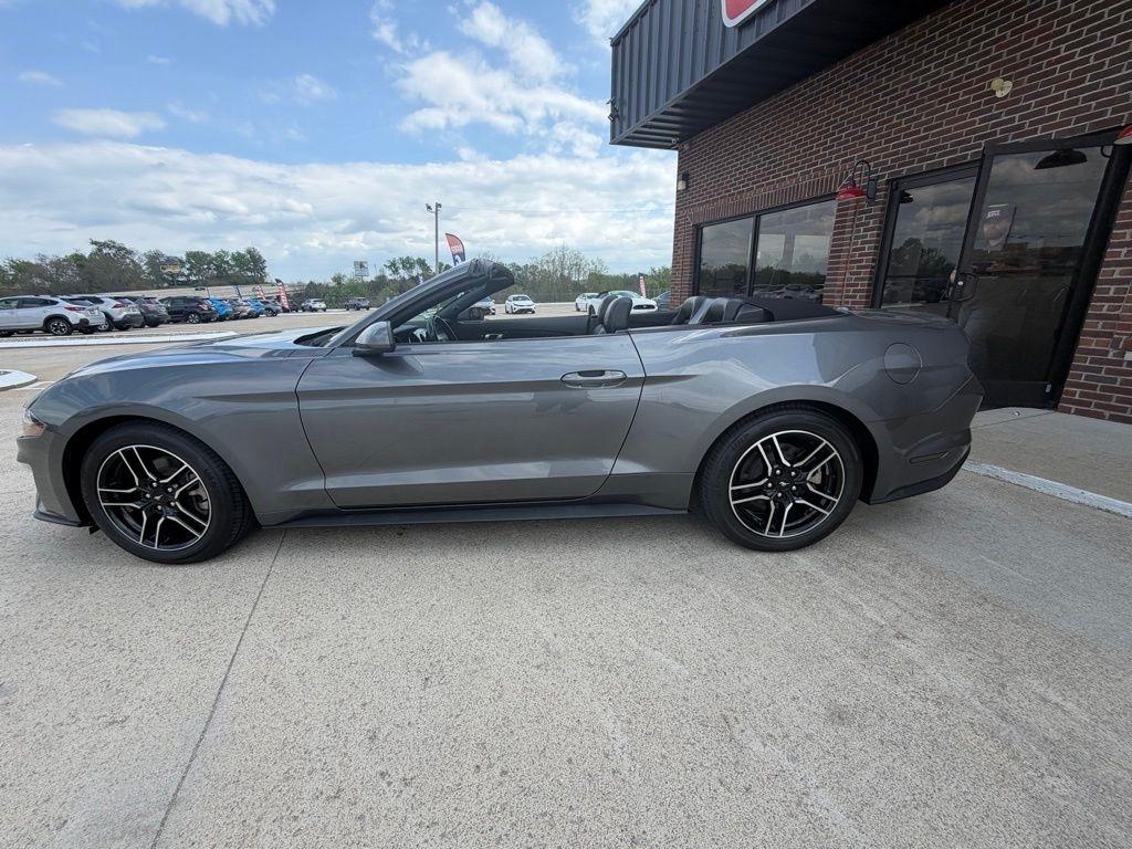 Ford Mustang  2021