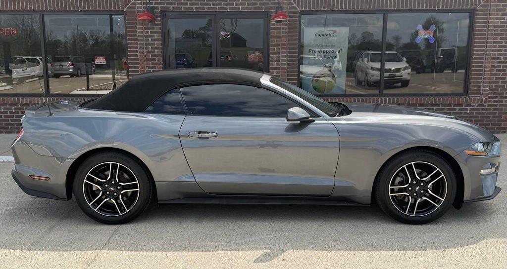 Ford Mustang  2021