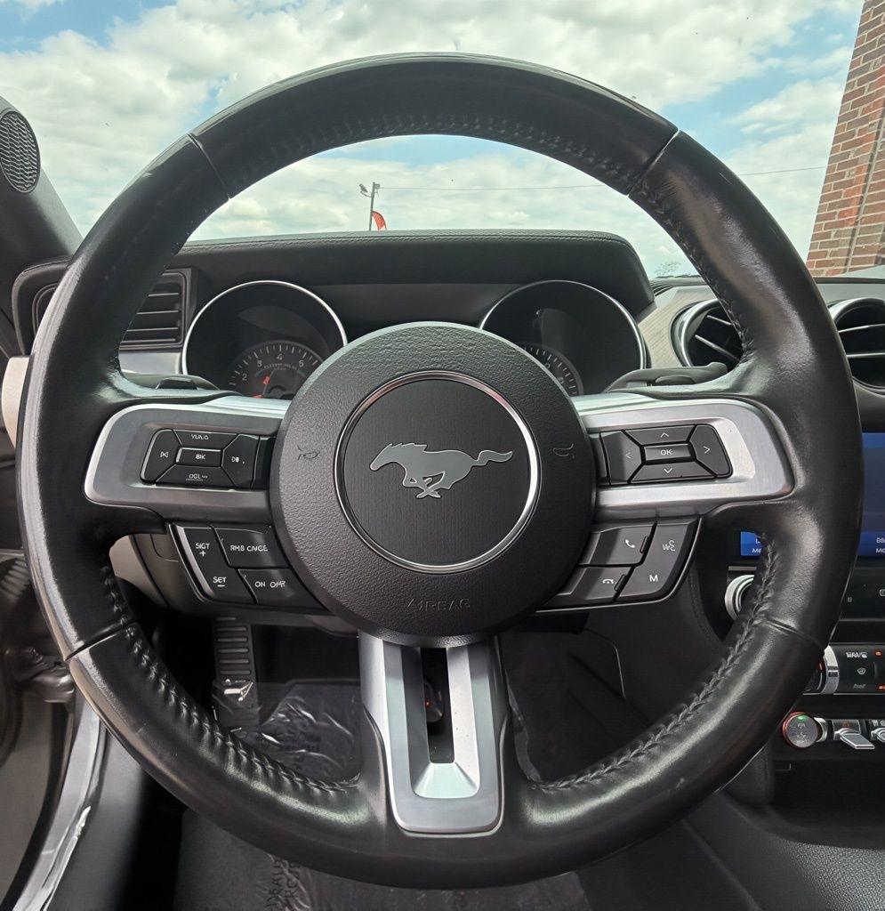 Ford Mustang  2021