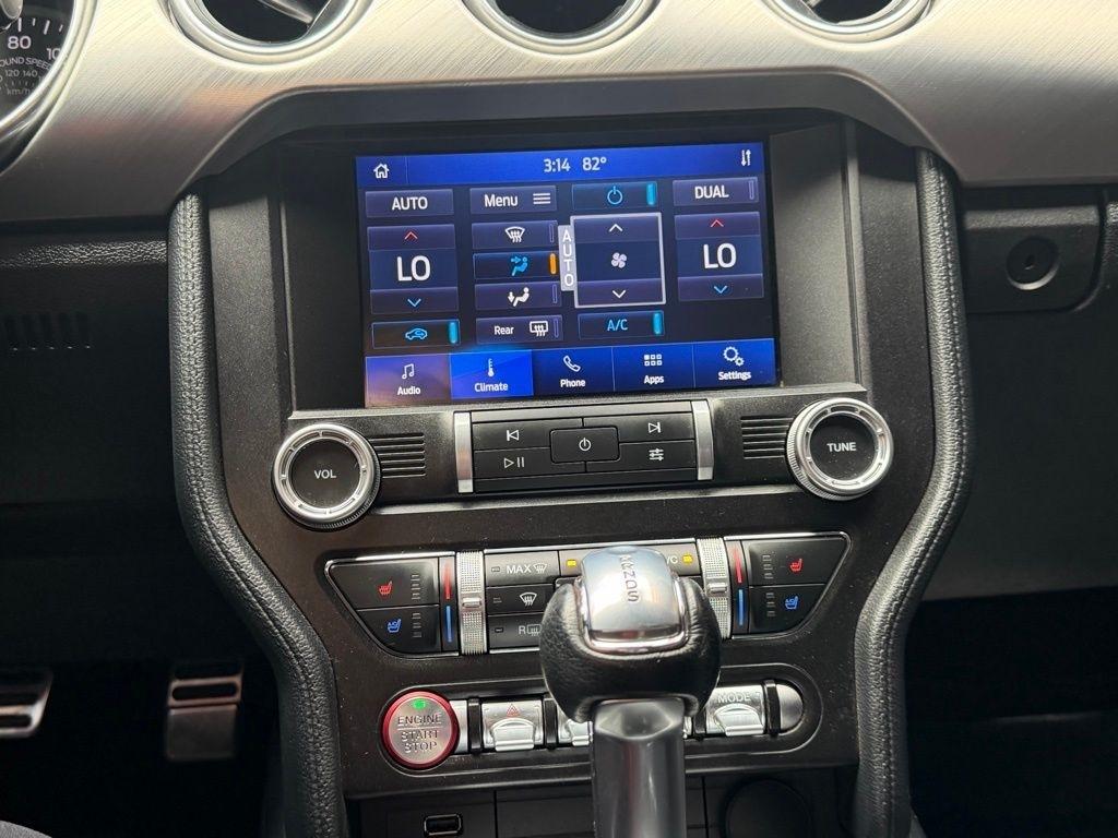 Ford Mustang  2021