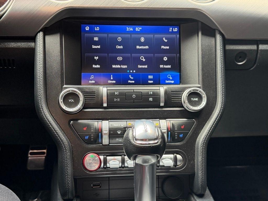 Ford Mustang  2021