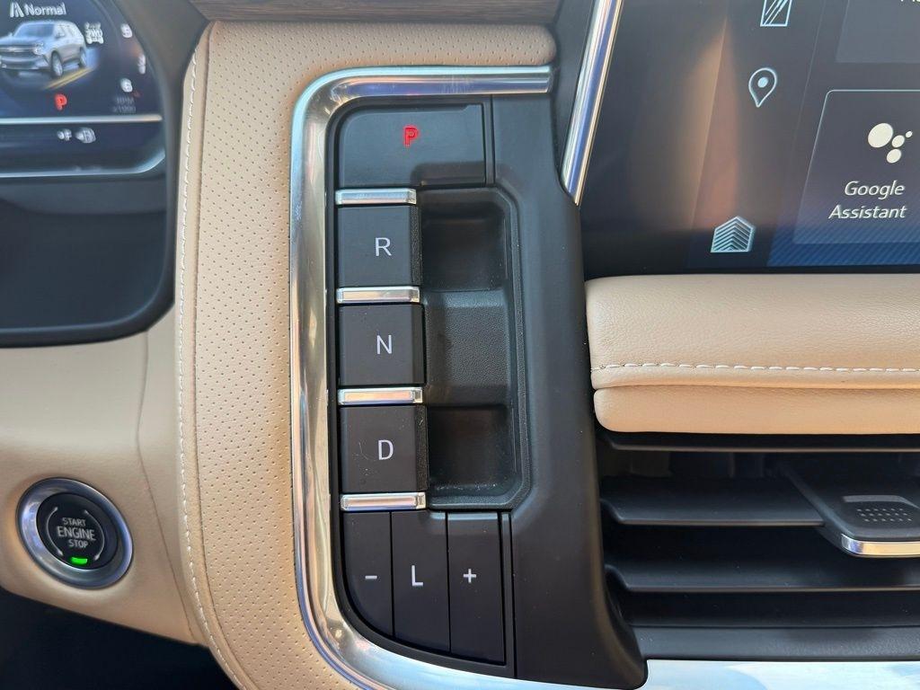 Chevrolet Suburban  2023