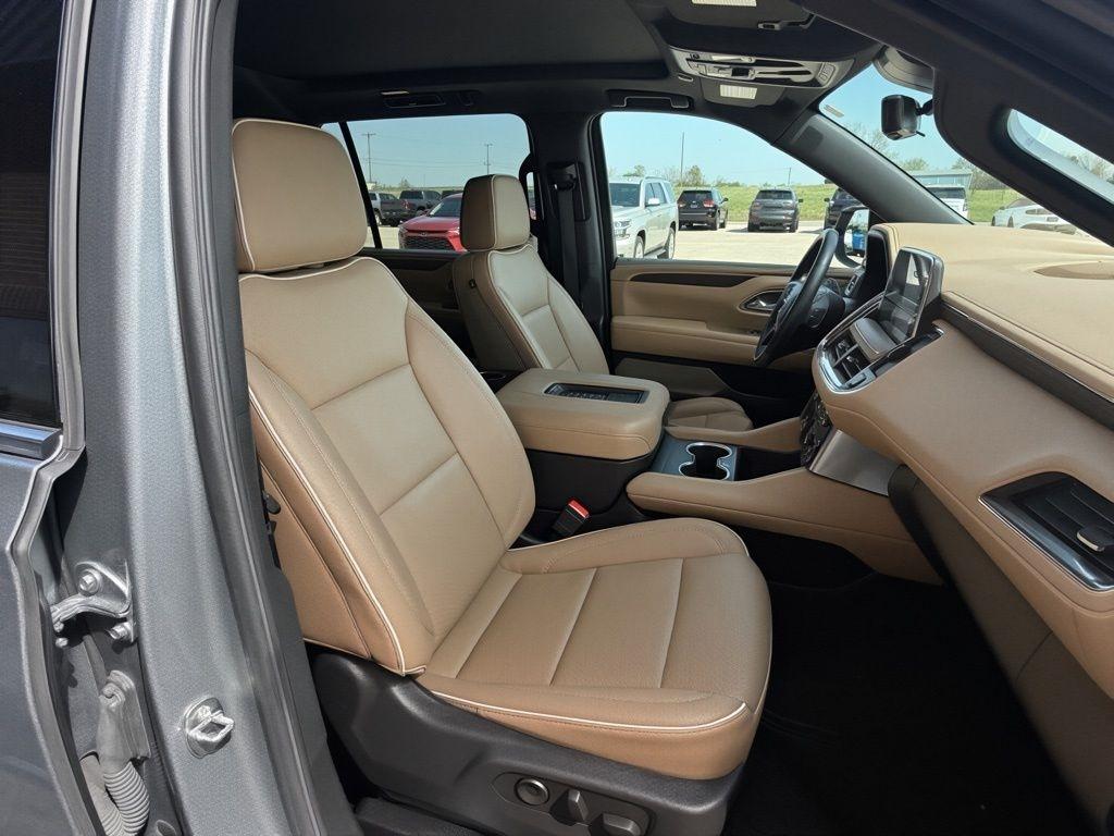 Chevrolet Suburban  2023