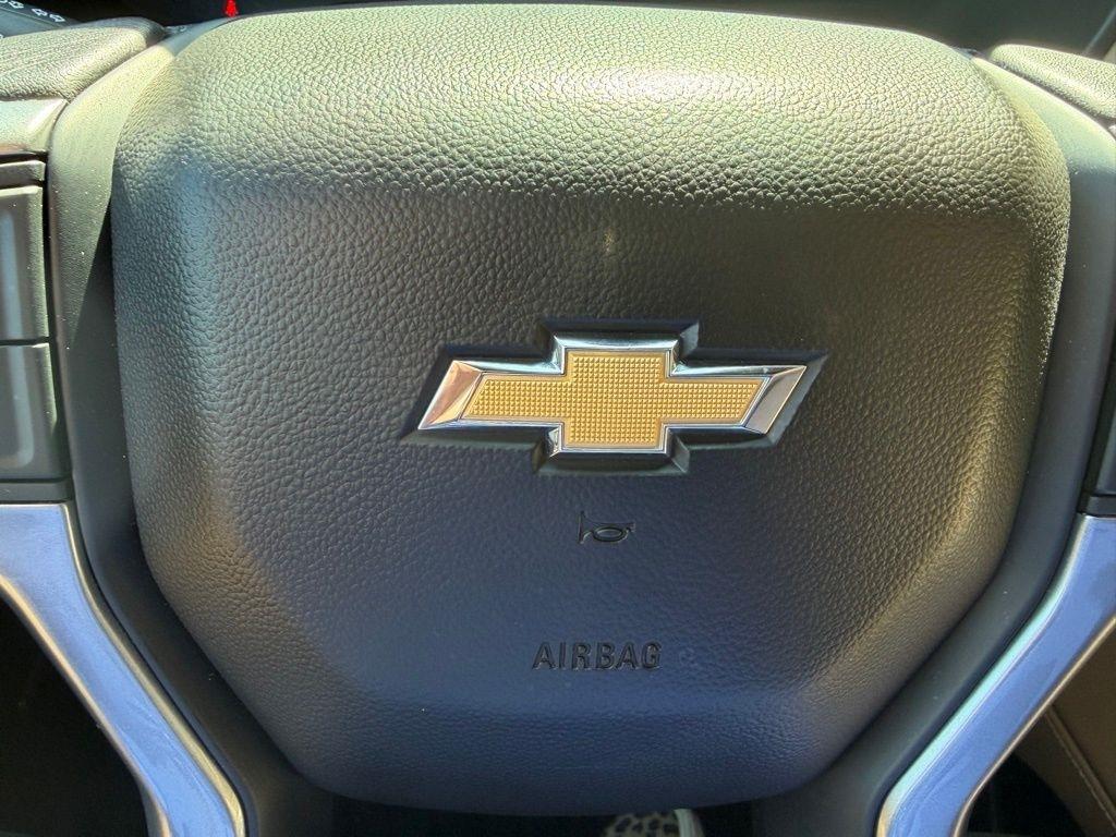 Chevrolet Suburban  2023