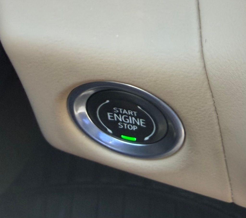 Chevrolet Suburban  2023