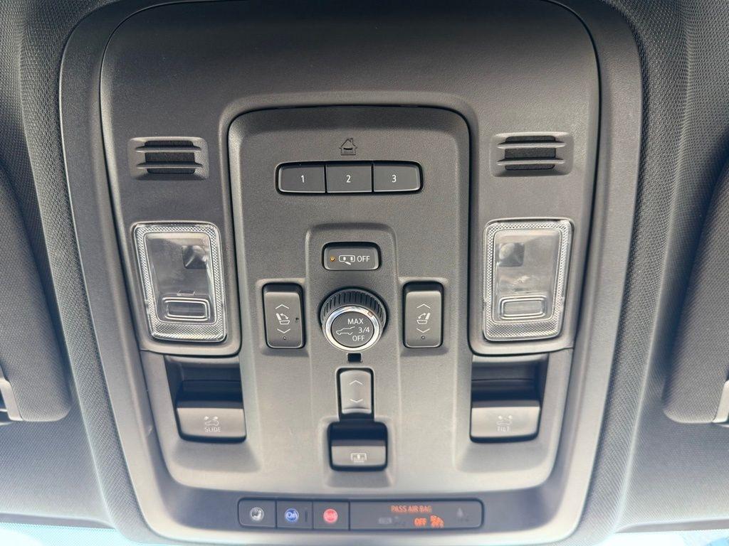 Chevrolet Suburban  2023