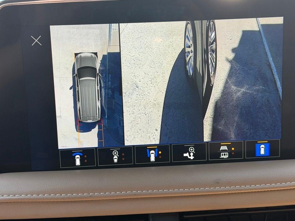 Chevrolet Suburban  2023
