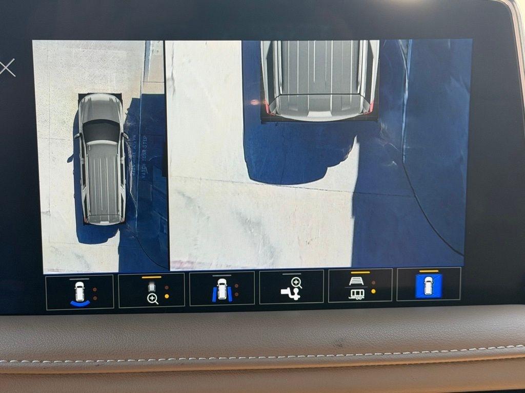 Chevrolet Suburban  2023