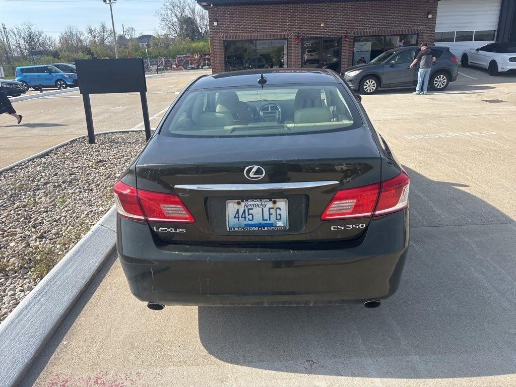 Lexus ES 350  2010