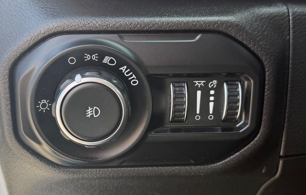 Jeep Wrangler  2021