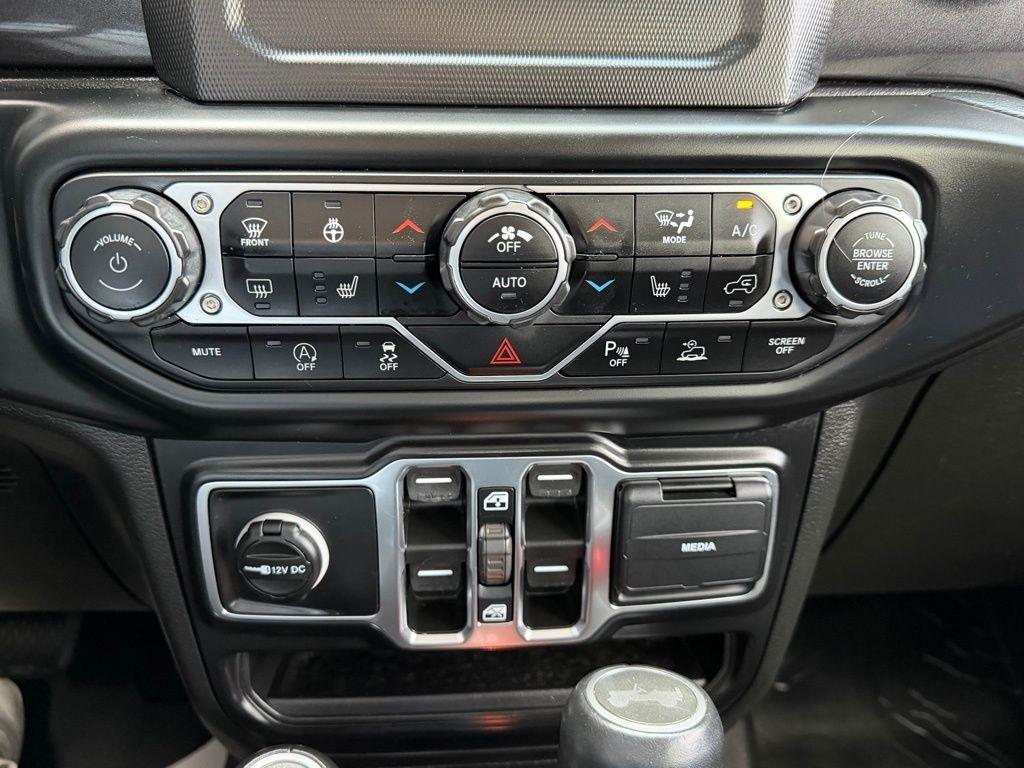 Jeep Wrangler  2021