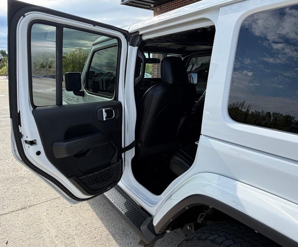 Jeep Wrangler  2021
