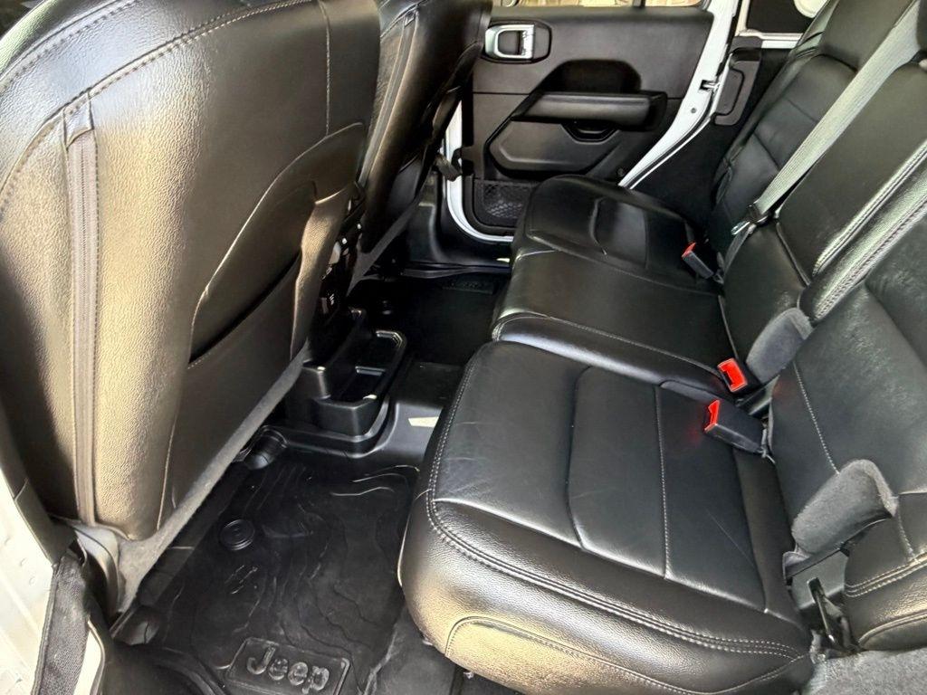 Jeep Wrangler  2021