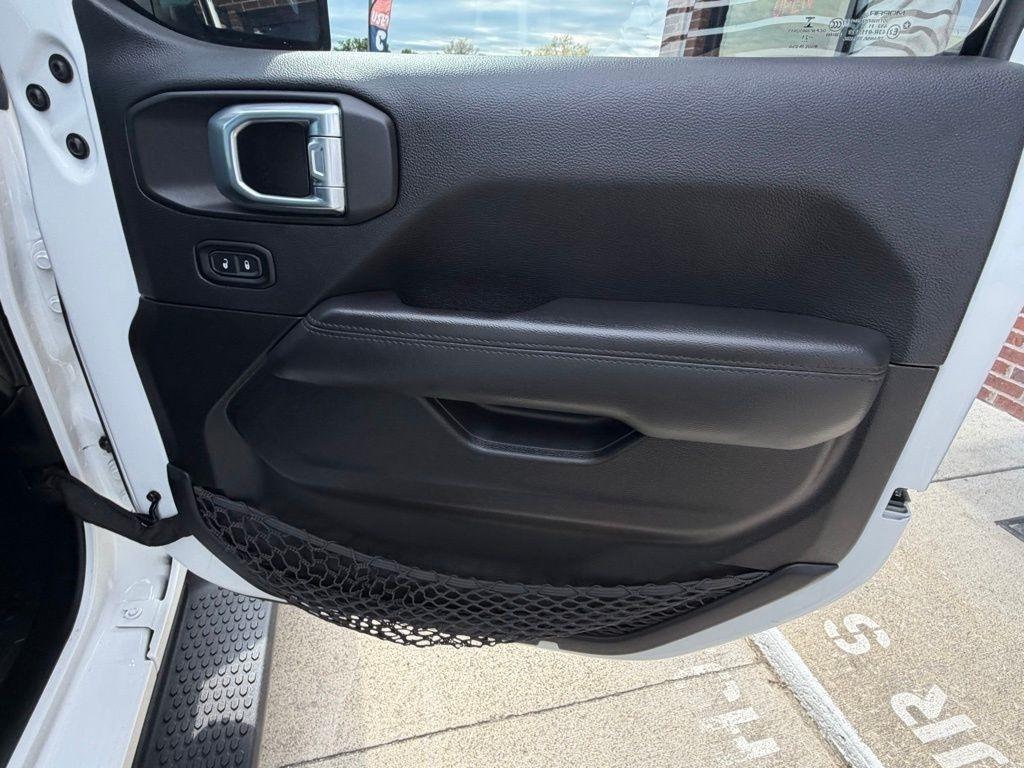 Jeep Wrangler  2021