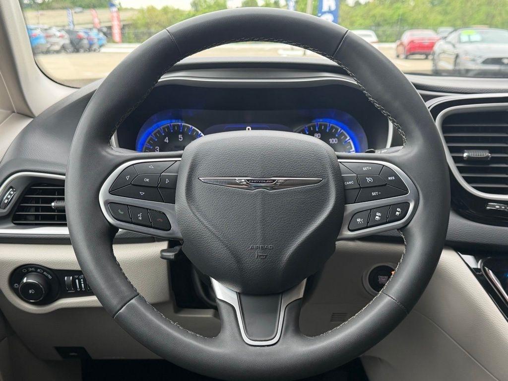 Chrysler Pacifica  2023
