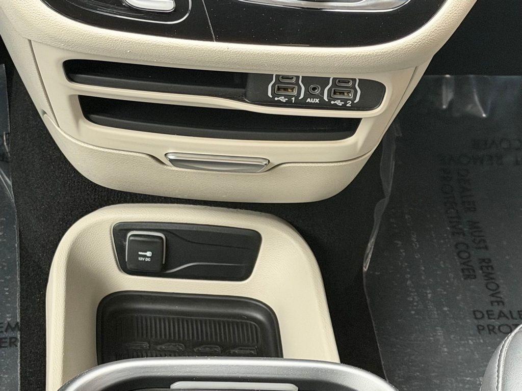 Chrysler Pacifica  2023