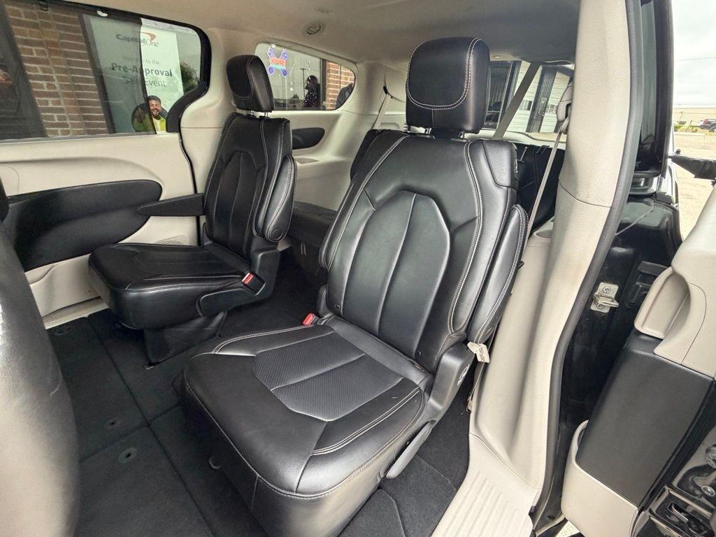 Chrysler Pacifica  2023
