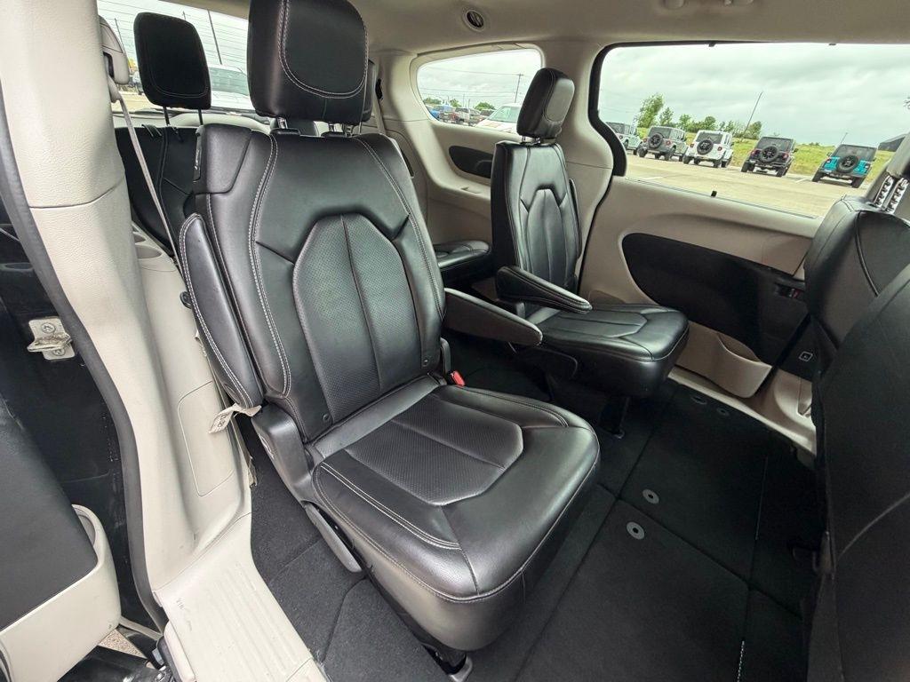 Chrysler Pacifica  2023