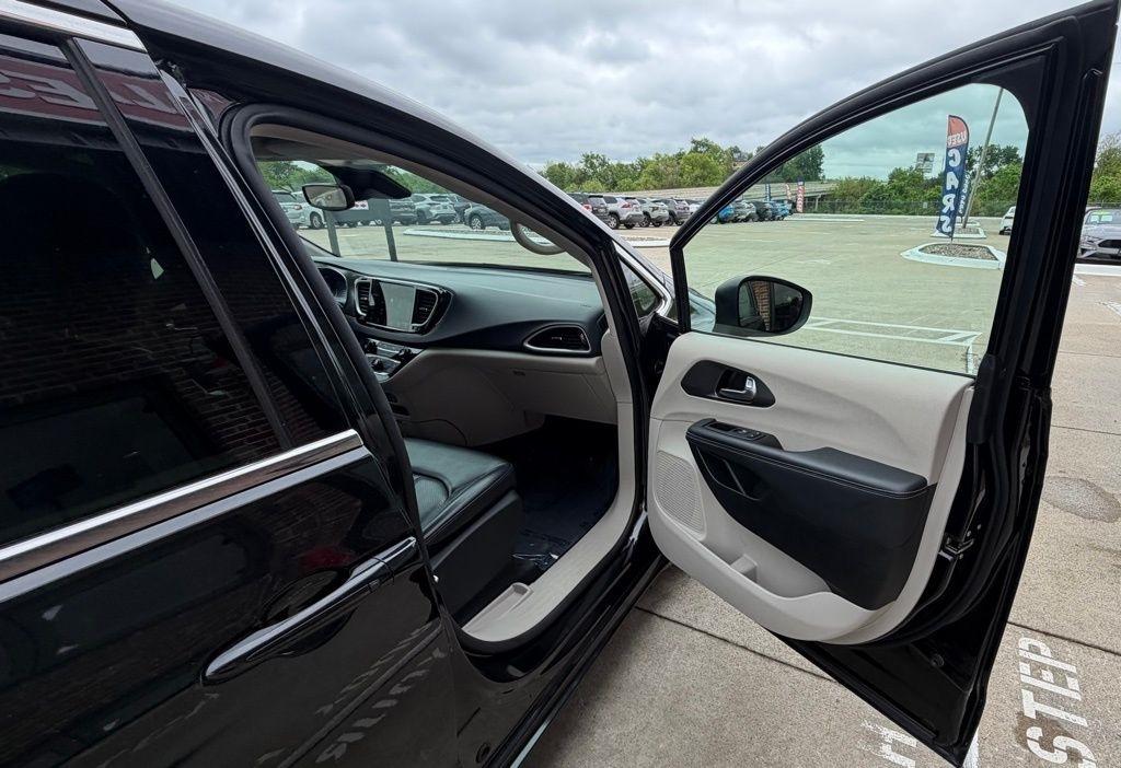 Chrysler Pacifica  2023