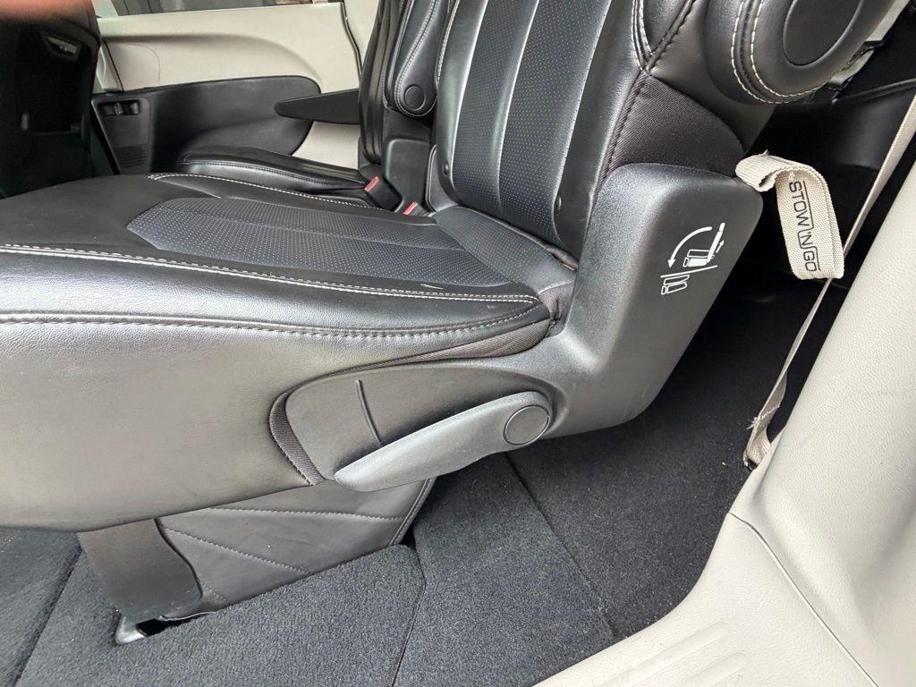 Chrysler Pacifica  2023