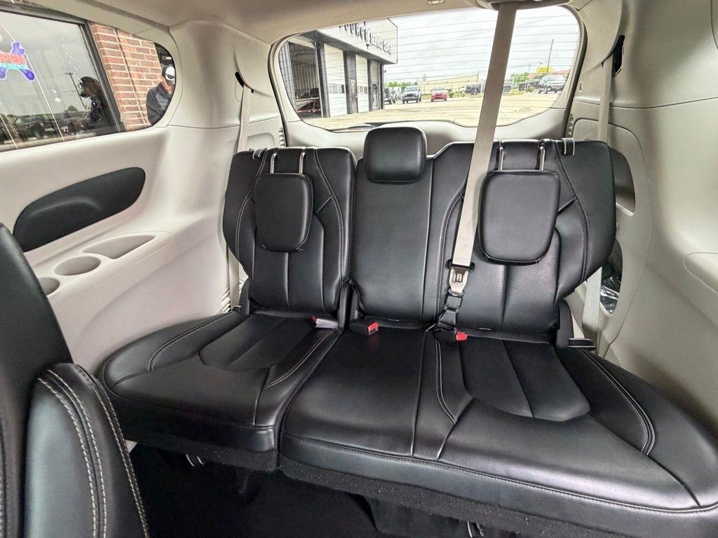 Chrysler Pacifica  2023
