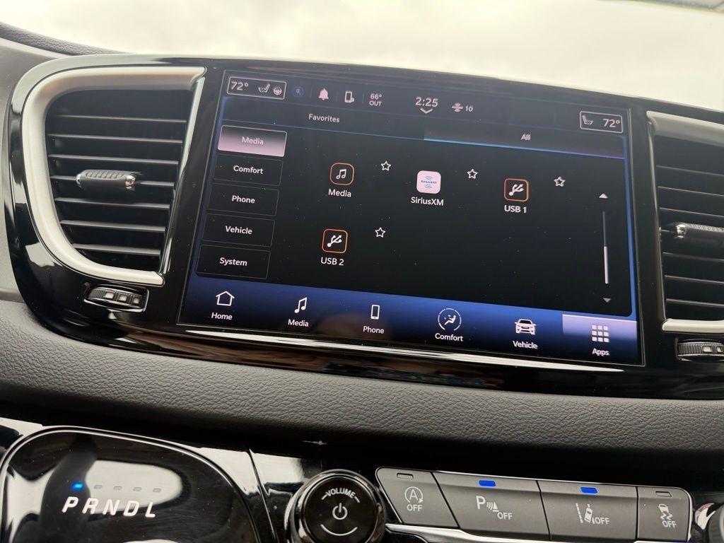 Chrysler Pacifica  2023