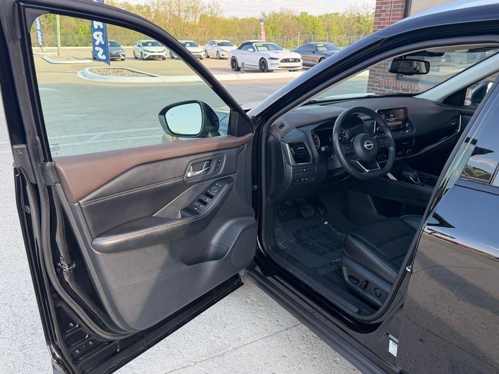 Nissan Rogue  2023