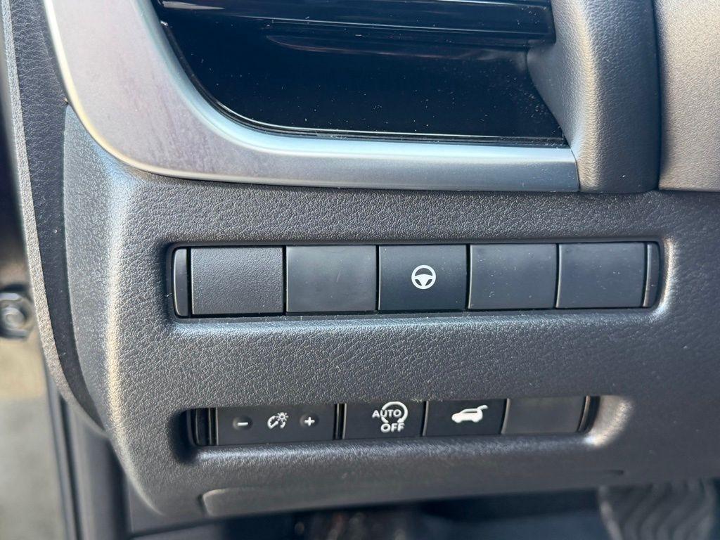 Nissan Rogue  2023