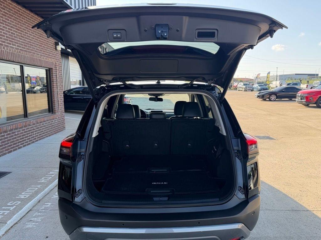 Nissan Rogue  2023
