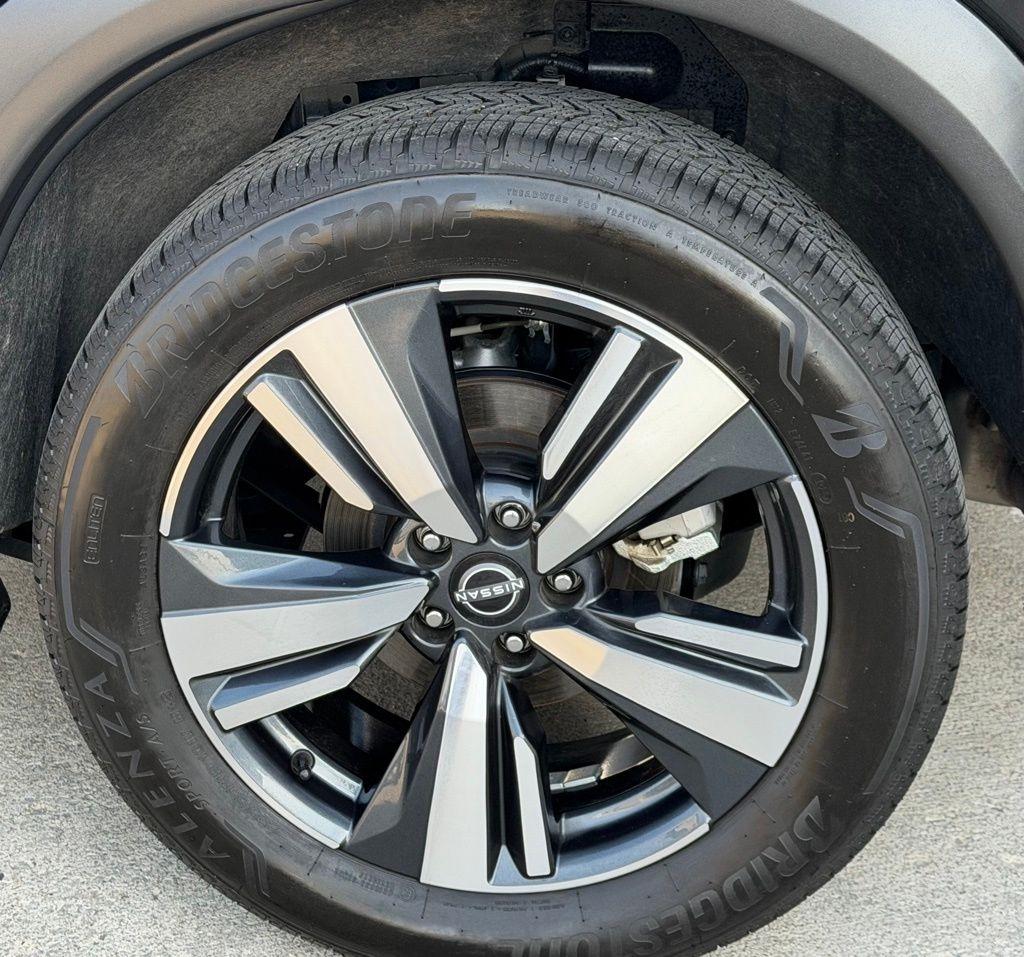 Nissan Rogue  2023