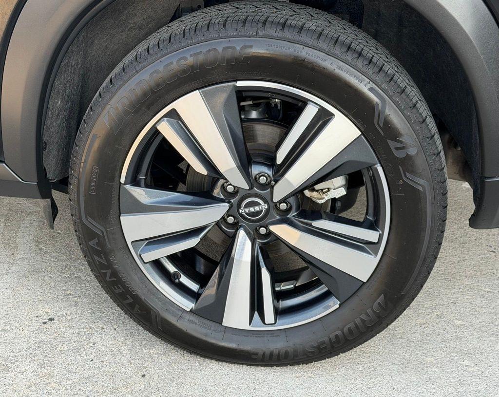 Nissan Rogue  2023