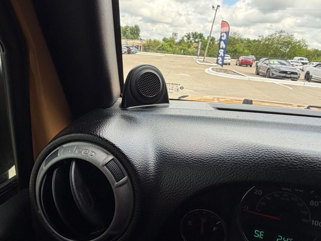 Jeep Wrangler  2013
