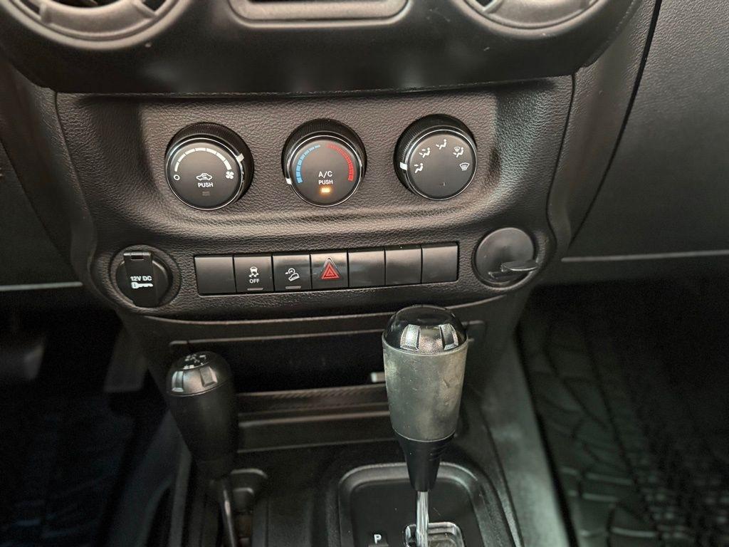 Jeep Wrangler  2013