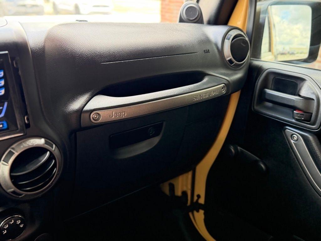 Jeep Wrangler  2013