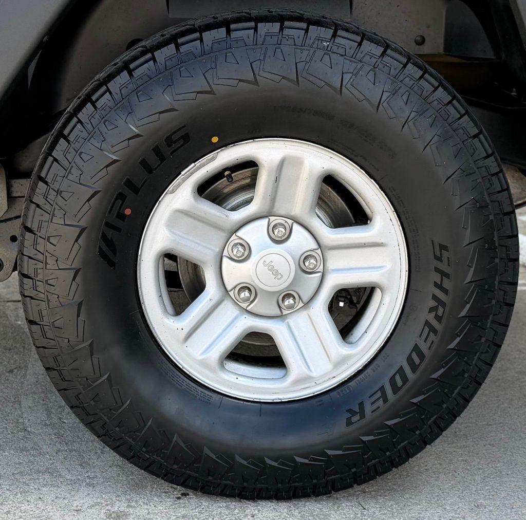 Jeep Wrangler  2013